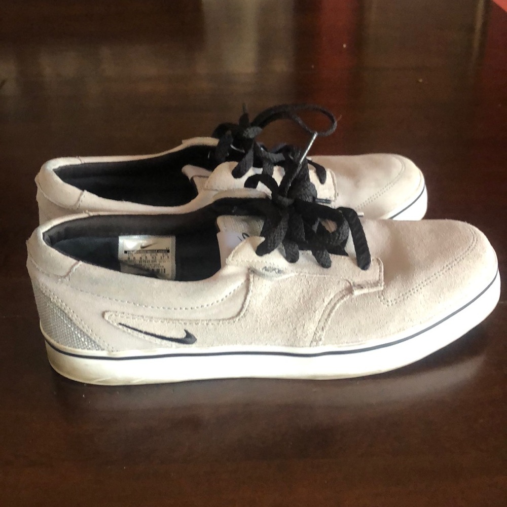 Nike 6.0 Braata Shoes. Size 9.5
